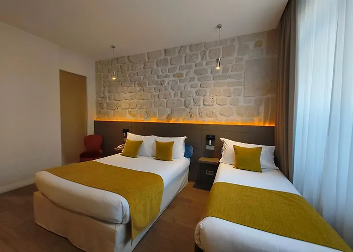 Familia Hotel Parijs